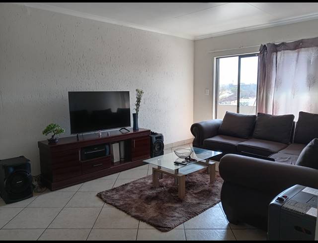 2 BEDROOM SECTIONAL TITLE FOR SALE IN BOKSBURG NORTH